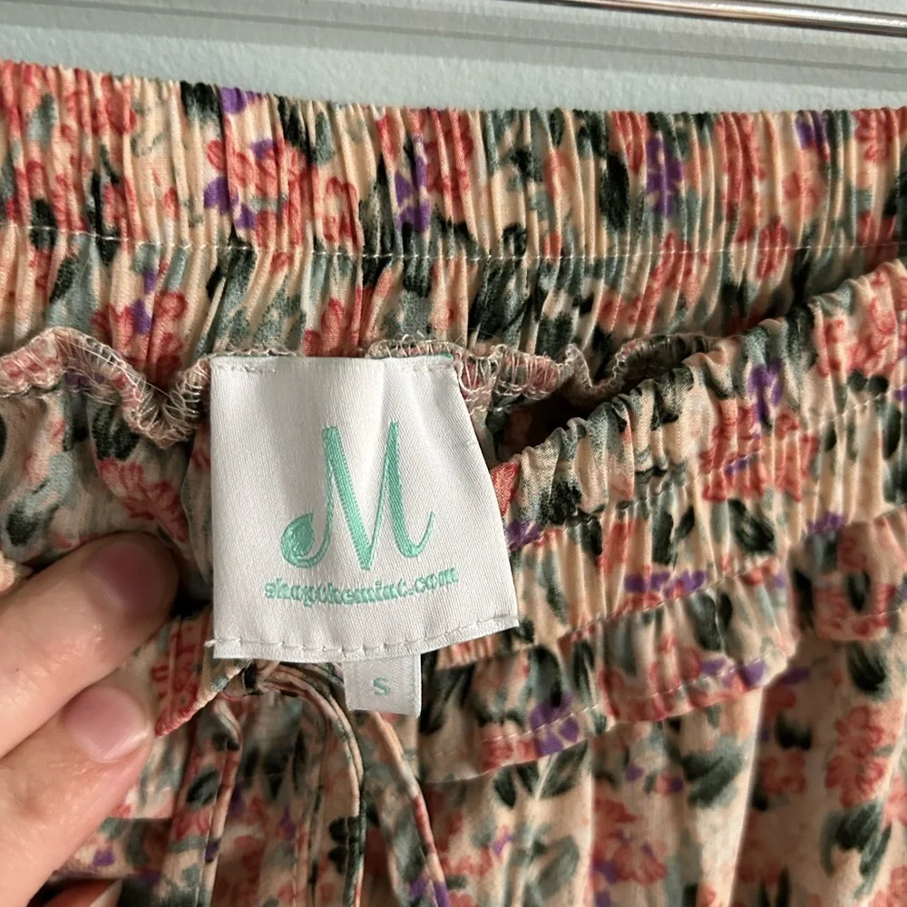 Skort Floral by ShoptheMint - Picture 2 of 5